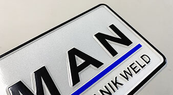 Custom embossed tin signs wholesale